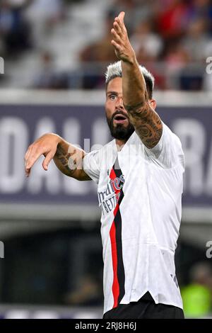 Bologna, Italien. August 2023. Olivier Giroud vom AC Mailand zeigt während des Fußballspiels der Serie A zwischen Bologna FC und AC Mailand im Renato Dall'Ara Stadion in Bologna (Italien), 21. August 2023. Quelle: Insidefoto di andrea staccioli/Alamy Live News Stockfoto