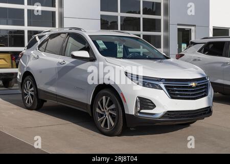 West Harrison - 20. August 2023: Chevrolet Equinox in einem Händlerbetrieb. Chevy bietet den Equinox in LS-, LT-, RS- und Premier-Modellen an. Stockfoto