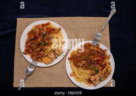 Köstliche Pasta mit Toppings. Stockfoto