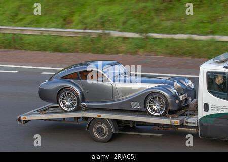 Williams Automobiles Ltd. 2009 Morgan Aeromax Coupé V8 Grey Car Coupe Benzin 4799 ccm, 367 PS 4,8 Liter BMW V8 Motor; britische Hochleistungswagen auf der Autobahn M6 in Greater Manchester, Großbritannien Stockfoto