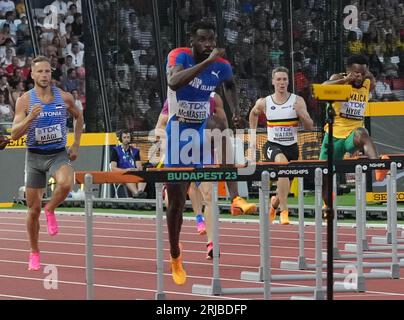 Kyron MCMASTER des IVB-Halbfinales 400 METER HÜRDEN MÄNNER bei den Leichtathletik-Weltmeisterschaften 2023 am 21. August 2023 in Nemzeti Atletikai Kozpont in Budapest, Ungarn. Foto Laurent Lairys/ABACAPRESS.COM Stockfoto