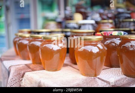 Wintervorbereitungen für Saft und Kompott zu Hause Stockfoto