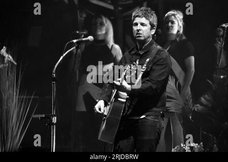 Noel Gallagher wurde als Noel Gallaghers High Flying Birds Headliner des Hardwick Festivals im August 2023 dargestellt. Foto: James Hind/Alamy Stock Photo. Stockfoto