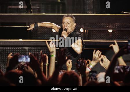 Kopenhagen, Dänemark. Juli 2023. Der US-amerikanische Sänger, Songwriter und Musiker Bruce Springsteen konzertiert mit der E Street Band im Park in Kopenhagen. (Foto: Gonzales Photo - Thomas Rungstrom). Stockfoto