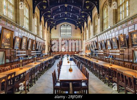 Oxford, Großbritannien – 18. Mai 2023: The Great Dining Hall of Christ Church College University of Oxford, England, war der Sitz des von K versammelten parlaments Stockfoto