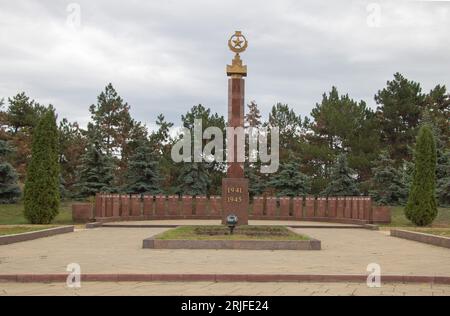 Chisinau, Moldau - 30. Oktober 2022 Denkmal für die Soldaten des Großen Vaterländischen Krieges. Stockfoto