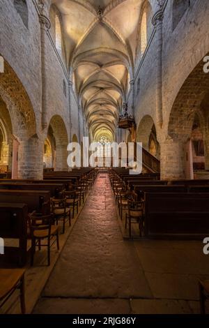 Innere der Kirche Saint-Just in Arbois, Departement Jura, Franche-Comte, Frankreich Stockfoto