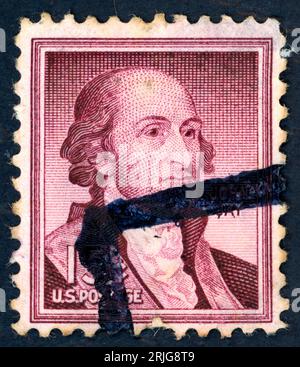 John Jay (1745–1829). Briefmarke, die 1958 in den USA ausgestellt wurde. John Jay, Gründungsvater der Vereinigten Staaten, diente der neuen Nation sowohl in Recht als auch in Diplomatie. Er etablierte wichtige gerichtliche Präzedenzfälle als erster Chefrichter der Vereinigten Staaten (1789–95) und verhandelte den Jay-Vertrag von 1794, der große Missstände mit Großbritannien beilegte und kommerziellen Wohlstand förderte. Stockfoto