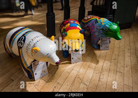 Leeds Bear Hunt , Wild In Art & Leeds Hospital Charity Stockfoto