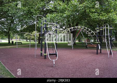 Bowring Park Knowsley. Neuer Kinderspielplatz Stockfoto