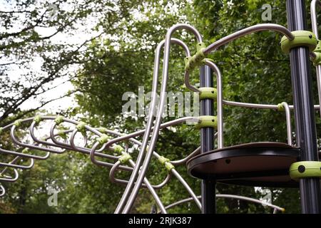 Bowring Park Knowsley. Neuer Kinderspielplatz Stockfoto