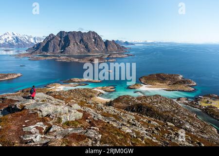 Der höchste Punkt der Insel Skrova in der Nähe der Lofoten Stockfoto