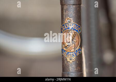 Vintage Peugeot Fahrrad, Altes Logo Stockfoto