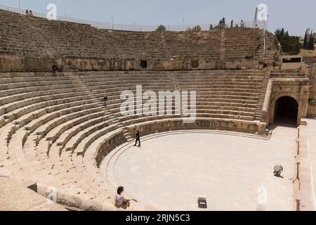 Das Südtheater in der antiken griechisch-römischen Stadt Gerasa im heutigen Jerash, Gouvernement Jerash, Nordjordanland Stockfoto