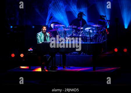 Der globale Superstar Lionel Richie kehrte triumphierend zurück und startete die Eden Sessions. Eine spektakuläre Vorstellung machte dies zu einer der besten Perfo Stockfoto