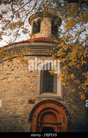 Rotunde von St. Martin im Herbst II, Vysehrad, Prag, Tschechische Republik Stockfoto