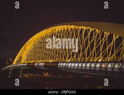 Troja-Brücke, Prag - Tschechische Republik bei Nacht Stockfoto