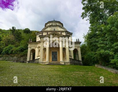 Kapelle der Darstellung Jesu im Tempel unter den Lehrern. Fünfte Kapelle auf der Wallfahrt zum Heiligtum von Santa Maria del Monte auf der Stockfoto