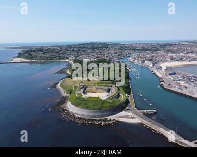 Ein Blick aus der Vogelperspektive auf Weymouth Harbor in Dorset, England an einem sonnigen Tag Stockfoto