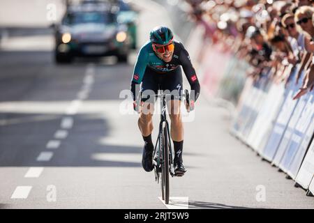 St. Wendel, Deutschland. August 2023. Radfahren: Tour durch Deutschland, St. Wendel (2,30 km), Prolog (Einzelzeitfahren). Maximilian Schachmann vom Team Bora-hansgrohe (BOH) ist unterwegs. Quelle: Alexander Neis/Eibner-Pressefoto/dpa/Alamy Live News Stockfoto