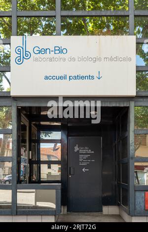 Dieses Stockfoto zeigt ein Labor in einem medizinischen Zentrum in Coulommiers, Frankreich Stockfoto