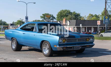 ROYAL OAK, MI/USA - AUGUST 16, 2023: A Plymouth Road Runner car on the Woodward Dream Cruise route. Stock Photo