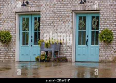 Chuckey, Tennessee, USA - 6. August 2023: Attraktiver Eintritt zu einem rual Salon, Spa in Greene County. Stockfoto