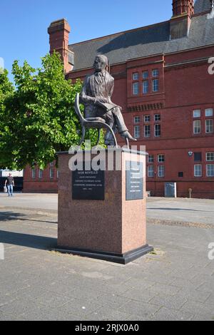 Ivor Novello Statue Cardiff Bay South Wales Stockfoto