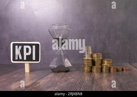 Wort-KPI aus Holzbausteinen, Stockbild Stockfoto