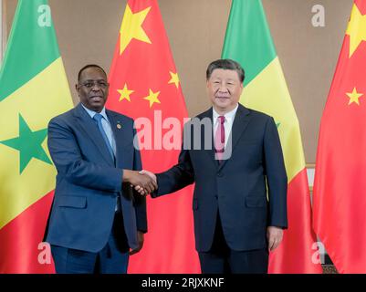 Johannesburg, Südafrika. August 2023. Der chinesische Präsident Xi Jinping trifft sich mit dem senegalesischen Präsidenten Macky Sall am Rande des 15. BRICS-Gipfels in Johannesburg, Südafrika, am 23. August 2023. Quelle: Zhai Jianlan/Xinhua/Alamy Live News Stockfoto