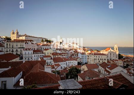 Blick auf Lissabon einschließlich Kloster ao vicente de Fora Stockfoto