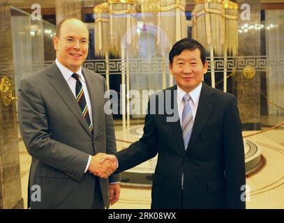 Bildnummer: 52666616 Datum: 22.08.2008 Copyright: imago/Xinhua Parlamentspräsident Danzangiin Lundeejantsan (Re., Mongolei) und Fürst Albert II. Von Monaco in Ulan Bator PUBLICATIONxNOTxINxCHN, Personen , Uraufführung; 2008, Ulan Bator, Politik, Adel; , quer, Kbdig, Gruppenbild, Close, Randbild, People Bildnummer 52666616 Datum 22 08 2008 Copyright Imago XINHUA Parlamentspräsident Danzangiin Lundeejantsan Right Mongolia und Lord Albert II. aus Monaco in Ulan Bator PUBLICATIONxNOTxINxCHN People Uraufführung 2008 Ulan Bator Politics Adel horizontal Kbdig Group Foto Close Edge Image Prominente Stockfoto