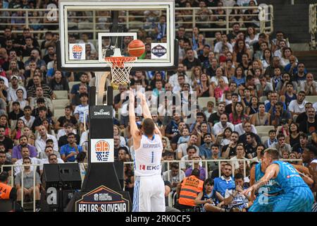 Nikolaos Rogkavopoulos (griechische Basketball-Nationalmannschaft) schießt einen Freiwurf gegen Slowenien Stockfoto