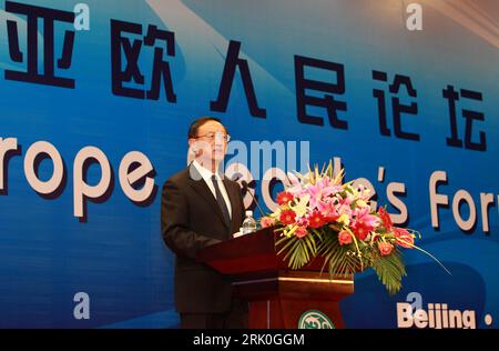 Bildnummer: 52735142  Datum: 13.10.2008  Copyright: imago/Xinhua Außenminister Yang Jiechi (China) während des 7. Asia-Europe-Peoples-Forum in Peking PUBLICATIONxNOTxINxCHN, Personen , premiumd; 2008, Peking, Politik; , quer, Kbdig, Einzelbild, Randbild, People o0 China    Bildnummer 52735142 Date 13 10 2008 Copyright Imago XINHUA Foreign Minister Yang Jiechi China during the 7 Asia Europe Peoples Forum in Beijing PUBLICATIONxNOTxINxCHN People premiumd 2008 Beijing politics horizontal Kbdig Single Edge image Celebrities o0 China Stock Photo