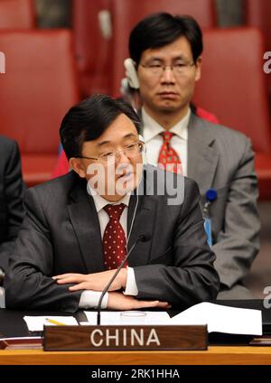 Bildnummer: 52939894 Datum: 20.03.2009 Copyright: imago/Xinhua Liu Zhenmin (China/UN-Gesandter) während einer Sitzung des UN-Sicherheitsrats zum Thema Darfur in New York PUBLICATIONxNOTxINxCHN, Personen; 2009, New York, Politik; , hoch, Kbdig, Einzelbild, Close, Randbild, People Bildnummer 52939894 Datum 20 03 2009 Copyright Imago XINHUA Liu Zhenmin China UN Messenger während eines Treffens des UN-Sicherheitsrates zum Thema Darfur in New York PUBLICATIONxNOTxINxCHN People 2009 New Yorker Politik vertikal Kbdig Single Close Edge Image Prominente Stockfoto