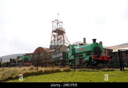 Bildnummer: 52971275  Datum: 12.04.2009  Copyright: imago/Xinhua Alte Dampflokomotive zeugt von der Blütezeit der Stahlindustrie in Blaenavon im Süden von Wales - PUBLICATIONxNOTxINxCHN , Objekte; 2009, Blaenavon, Wales, Fotostory, Industriedenkmal, Hüttenwerk, Eisenhütte, Metallproduktion, Lok, Dampflok; , quer, Kbdig, Einzelbild, Industrie, Wirtschaft,  ,  , Europa    Bildnummer 52971275 Date 12 04 2009 Copyright Imago XINHUA Old Steam locomotive testifies from the Heyday the Steel industry in Blaenavon in South from Wales PUBLICATIONxNOTxINxCHN Objects 2009 Blaenavon Wales Photo Story Indus Stock Photo