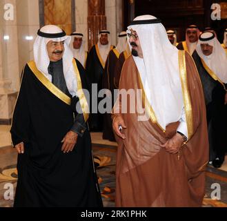 König Abdullah ibn Abd al-Aziz re., Saudi-Arabien/Premierminister und Premierminister Chalifa ibn Salman Al Chalifa Bahrain in Riad - PUBLICATIONxNOTxINxCHN Stock Photo