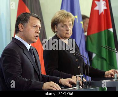 Bildnummer: 53003646 Datum: 06.05.2009 Copyright: imago/Xinhua König Abdullah II Von Jordanien und Bundeskanzlerin Angela Merkel (Deutschland/CDU) während einer Pressekonferenz in Berlin - PUBLICATIONxNOTxINxCHN, Personen , pessimistisch , premiumd; 2009, Berlin, Politik, Adel, Pressetermin,; , quer, Kbdig, Gruppenbild, Close, Randbild, People Bildnummer 53003646 Datum 06 05 2009 Copyright Imago XINHUA König Abdullah II. aus Jordanien und Kanzlerin Angela Merkel Deutschland CDU während einer Pressekonferenz in Berlin PUBLICATIONxNOTxINxCHN People Pessimistic Premiere 2009 Berlin Politics Adel Press Stockfoto