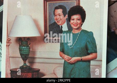 Bildnummer: 53234436 Datum: 20.10.1986 Copyright: imago/Xinhua Präsidentin Corazon Aquino (Philippinen) in Manila PUBLICATIONxNOTxINxCHN , Personen , optimistisch; 1986, Manila , Politik , Pressetermin , Fotoshooting , Premiere ; quer, Kbdia, Porträt, Randbild, People Bildnummer 53234436 Datum 20 10 1986 Copyright Imago XINHUA Präsident Corazon Aquino Philippinen in Manila PUBLICATIONxNOTxINxCHN People Optistic 1986 Manila Politik Presseaufruf Fotoshooting Premiumhorizontale Kbdia Portrait Edge Image Prominente Stockfoto