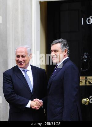 Bildnummer: 53286028  Datum: 25.08.2009  Copyright: imago/Xinhua (090825) -- LONDON, Aug. 25, 2009 (Xinhua) -- Visiting Israeli Prime Minister Benjamin Netanyahu (L) meets with his British counterpart Gordon Brown at 10 Downing street in London, capital of Britain, on Aug. 25, 2009. (Xinhua/Zeng Yi) (lr) (2)BRITAIN-LONDON-GORDON BROWN-ISRAEL-NETANYAHU-MEET PUBLICATIONxNOTxINxCHN People kbdig xmk 2009 hoch  o0 Großbrtannien, Politik    Bildnummer 53286028 Date 25 08 2009 Copyright Imago XINHUA  London Aug 25 2009 XINHUA Visiting Israeli Prime Ministers Benjamin Netanyahu l Meets With His Britis Stock Photo