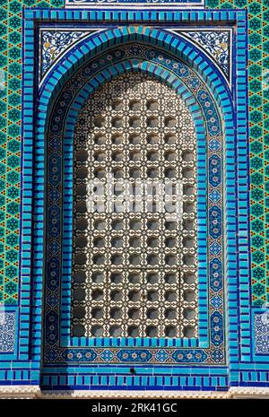 Arabische Mosaikfliesen an der al-Aqsa-Moschee, Kuppel des Felsens. Tempelberg, Jerusalem, Israel Stockfoto