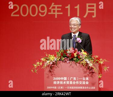 Bildnummer: 53580644  Datum: 05.11.2009  Copyright: imago/Xinhua (091105) -- TOKYO, Nov. 5, 2009 (Xinhua) -- Masayuki Naoshima, Japaese Economy, Trade and Industry Minister, makes a speech at the opening ceremony of a business conference that aims at promoting economic cooperation between south China s Guangdong Province and Japan, in Tokyo, Nov. 5, 2009. (Xinhua/Ren Zhenglai) (zhs) (4)JAPAN-TOKYO-CHINA-ECONOMIC-TRADE-COOPERATION-CONFERENCE-KICK OFF PUBLICATIONxNOTxINxCHN People Politik Wirtschaft kbdig xng 2009 quadrat     Bildnummer 53580644 Date 05 11 2009 Copyright Imago XINHUA  Tokyo Nov Stockfoto