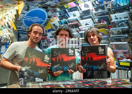 London, Vereinigtes Königreich. August 2023. The View Pose nach einer Signierstunde mit dem neuen Album „Exorcism of Youth“. Crisitna Massei/Alamy L Stockfoto