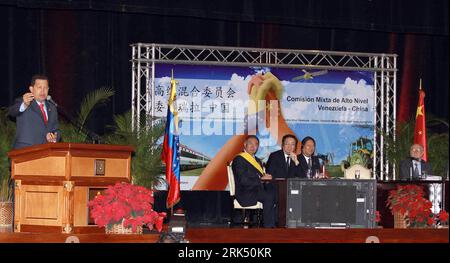 Bildnummer: 53684952  Datum: 22.12.2009  Copyright: imago/Xinhua (091223) -- CARACAS, Dec. 23, 2009 (Xinhua) -- Venezuela s President Hugo Chavez (1st L) addresses the closing ceremony of the 8th meeting of the China-Venezuela Senior Mixed Committee in Caracas, capital of Venezuela, Dec. 22, 2009. (Xinhua/Bolivar News Agency) (cy) (1)VENEZUELA-CARACAS-CHAVEZ-CHINA PUBLICATIONxNOTxINxCHN People kbdig xkg 2009 quer  o00 Politik    Bildnummer 53684952 Date 22 12 2009 Copyright Imago XINHUA  Caracas DEC 23 2009 XINHUA Venezuela S President Hugo Chavez 1st l addresses The CLOSING Ceremony of The 8t Stock Photo