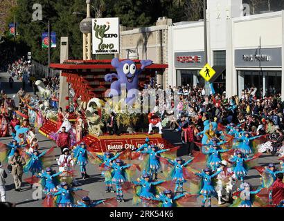 Bildnummer: 53693640  Datum: 01.01.2010  Copyright: imago/Xinhua (100102) -- PASADENA, Jan. 2, 2010 (Xinhua) -- The float Shanghai 2010 World Expo attends the New Year s Day Rose Parade in Pasadena, California, the United States, Jan. 1, 2010. The 121st traditional New Year s Day Rose Parade was held on Friday in Pasadena. (Xinhua/Qi Heng) (zcc) (1)US-CALIFORNIA-121ST ROSE PARADE PUBLICATIONxNOTxINxCHN Neujahr Neujahrsparade Parade Rosenparade kbdig xng 2010 quer premiumd o0 Weltausstellung, Wagen    Bildnummer 53693640 Date 01 01 2010 Copyright Imago XINHUA  Pasadena Jan 2 2010 XINHUA The Flo Stock Photo