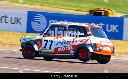 BTCC-TREFFEN BEI THRUXTON 2023 MINI'S Stockfoto