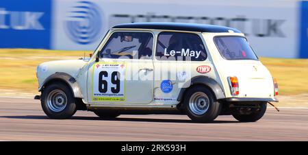 BTCC-TREFFEN BEI THRUXTON 2023 MINI'S Stockfoto