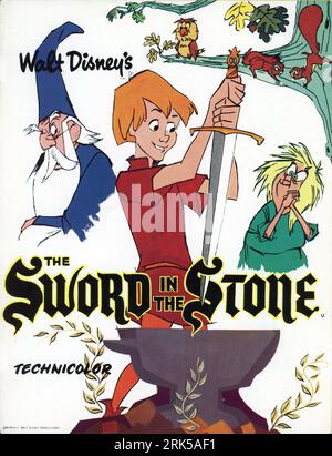Front of UK Synopsis Sheet für WALT DISNEYS animierte Spielfilm DAS SCHWERT IM STEIN 1963 Regisseure Wolfgang Reitherman Clyde Geronimi und David Hand Story Bill Peet nach dem Buch von T.H. White Stockfoto
