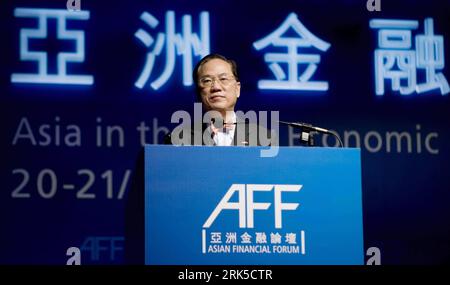 Bildnummer: 53739576  Datum: 20.01.2010  Copyright: imago/Xinhua (100120) -- HONG KONG, Jan. 20, 2010 (Xinhua) -- Donald Tsang, Chief Executive of the Hong Kong Special Administrative Region, addresses the inauguration of 3rd Asian Fiancial Forum in Hong Kong of south China, Jan. 20, 2010. More than 1,500 participants from 30 countries and regions attended the forum which was kicked off on Wednesday. (Xinhua/Lui Siu Wai) (zcq) (1)CHINA-HONG KONG-ASIAN FINANCIAL FORUM (CN) PUBLICATIONxNOTxINxCHN People Politik kbdig xsk 2010 quer     Bildnummer 53739576 Date 20 01 2010 Copyright Imago XINHUA  H Stock Photo