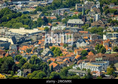 Luftaufnahme, Altstadt mit (von vorne nach hinten) evang. Kirche St.-Georgs-Kirche, Turm Reformierte Kirche am Obermarkt, katholische Kirche St. Peter und Pau Stockfoto